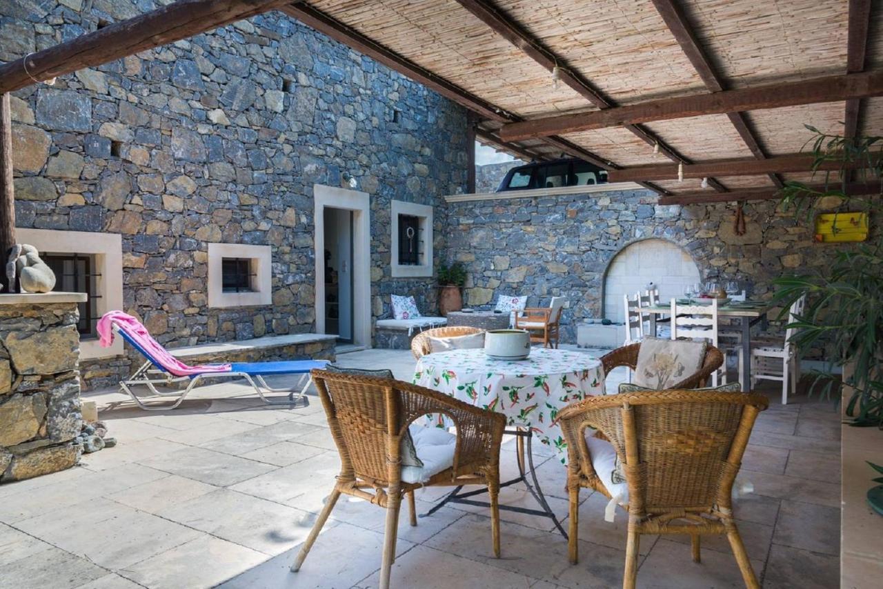 Authentic Cretan Stone Windmill Villa ซิเตีย ภายนอก รูปภาพ