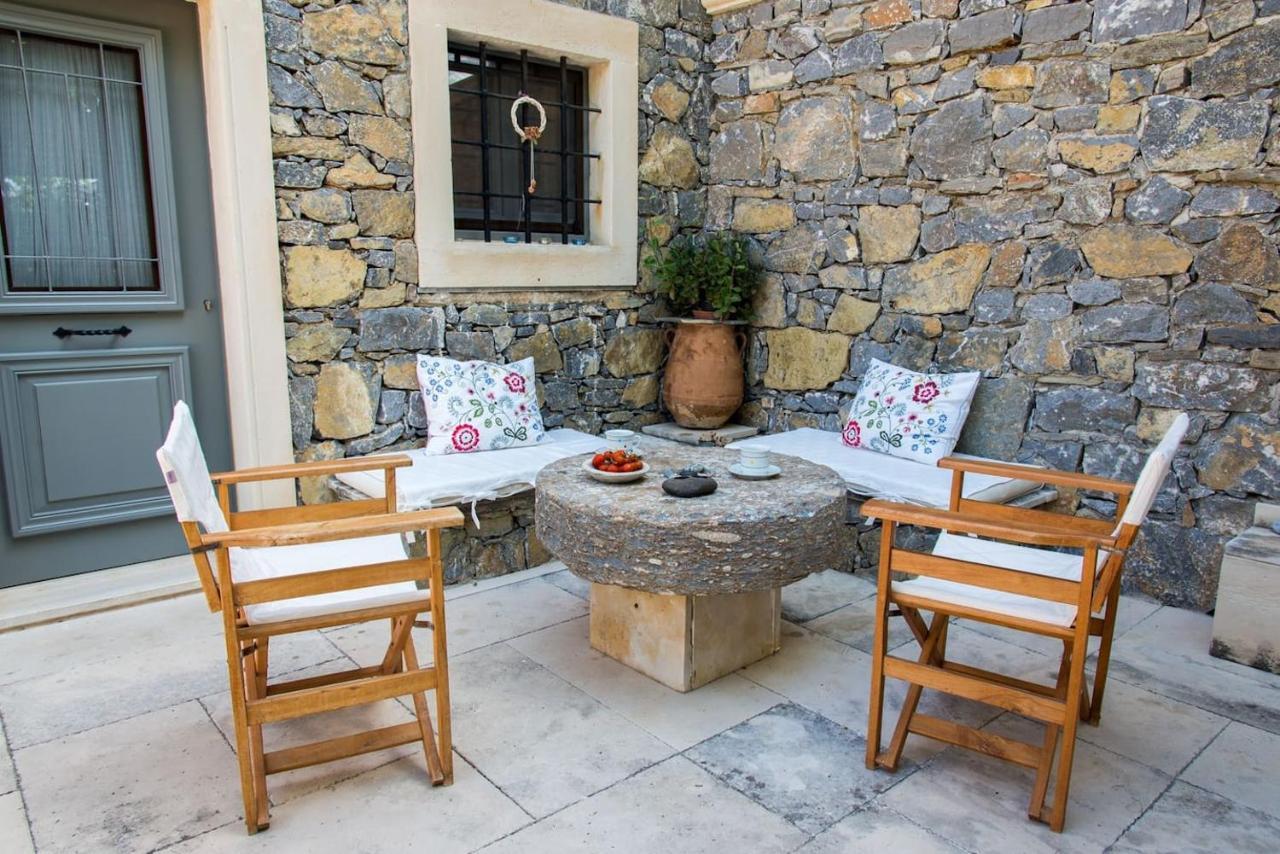 Authentic Cretan Stone Windmill Villa ซิเตีย ภายนอก รูปภาพ