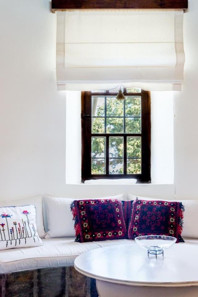 Authentic Cretan Stone Windmill Villa ซิเตีย ภายนอก รูปภาพ